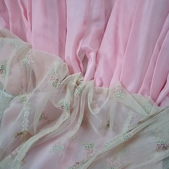 VTG,CREACIONES SARAHI EMBROIDERY GIRLS DRESS SIZE 8 - Picture 14 of 16